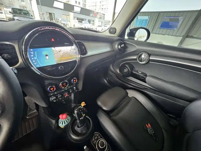 MINI Hatch — Фото автомобиля 8