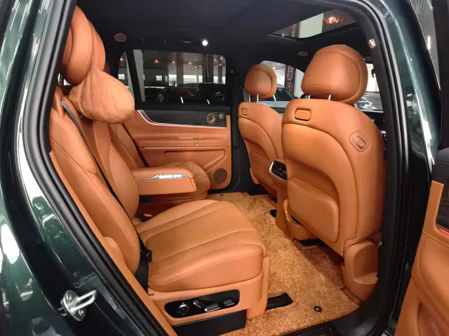 AITO Wenjie AITO M9 2024 Range Extender Max Edition 42kWh 6-seater — Фото автомобиля 20