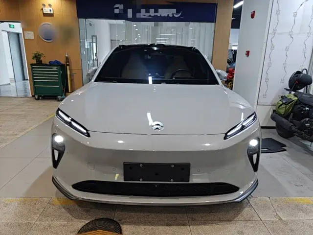 Nio ET5 — Фото автомобиля 2