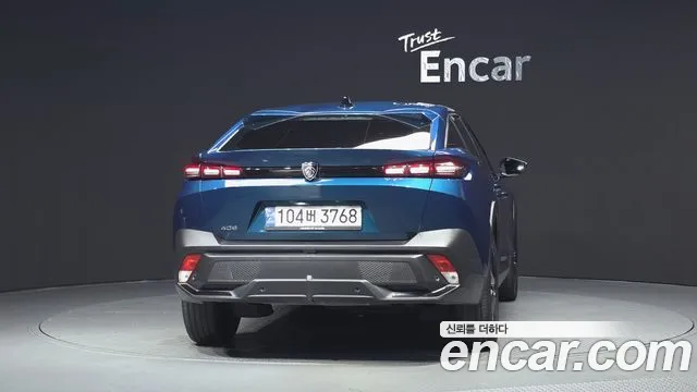 Peugeot 408 1.2 Pure Tech Allure — Фото автомобиля 4