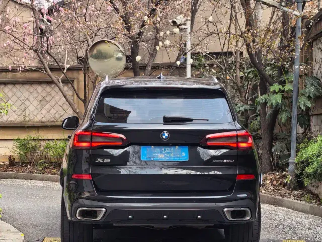 BMW X5 — Фото автомобиля 15