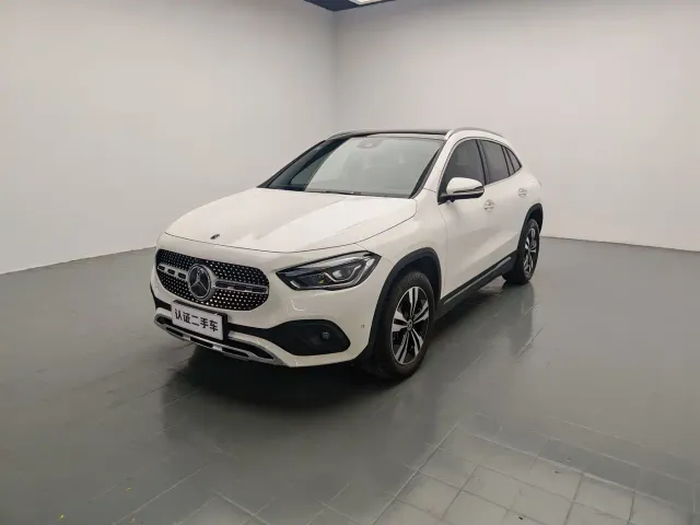 Фотография автомобиля — Mercedes-Benz GLA-Class