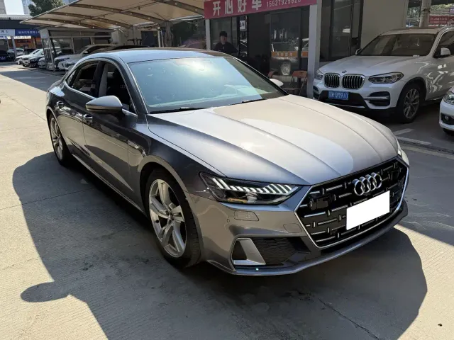 Audi A7L — Фото автомобиля 3