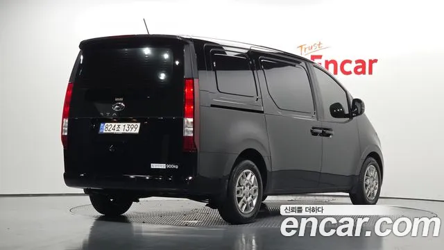 Hyundai Staria Staria Карго 3 места — Фото автомобиля 2