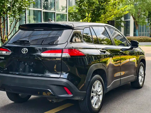 Toyota Corolla Cross — Фото автомобиля 12