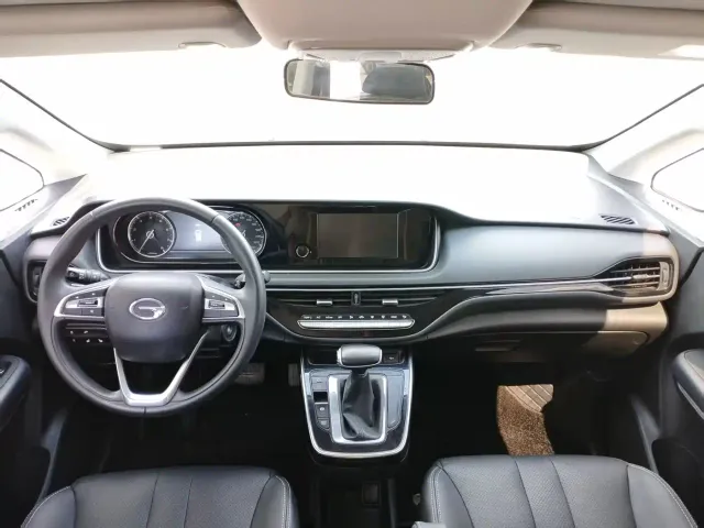 GAC Trumpchi M6 — Фото автомобиля 24