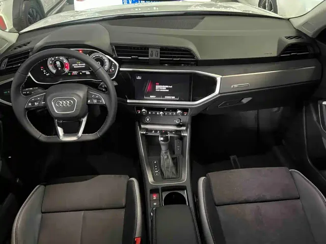 Audi Q3 — Фото автомобиля 8
