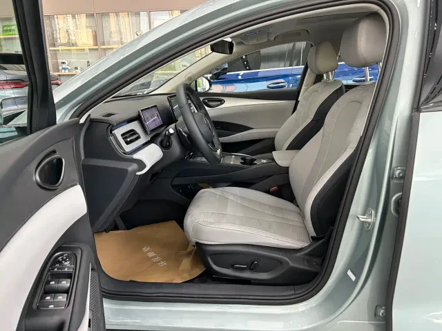 BYD Seal 06 DM-i Touring — Фото автомобиля 3