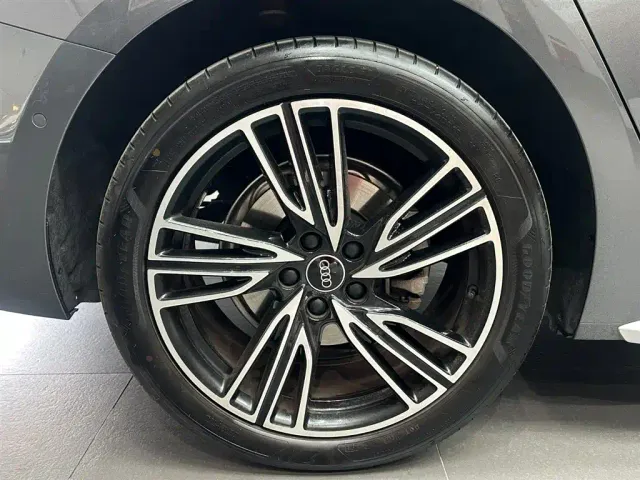 Audi A5L — Фото автомобиля 17