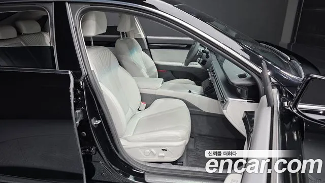 Hyundai Grandeur GN7 — Фото автомобиля 16