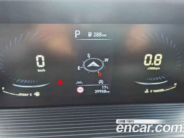 Hyundai Staria — Фото автомобиля 10