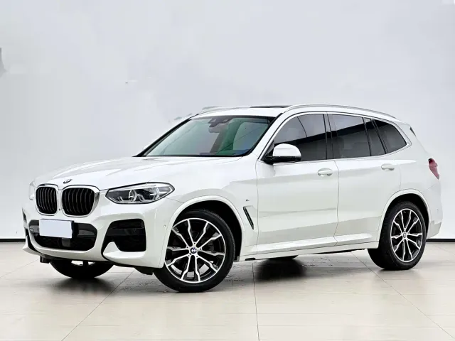 Фотография автомобиля — BMW X3