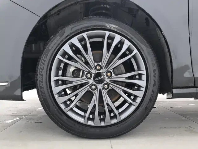 Dongfeng Yixuan MAX — Фото автомобиля 17