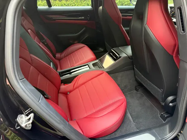 Porsche Panamera — Фото автомобиля 12