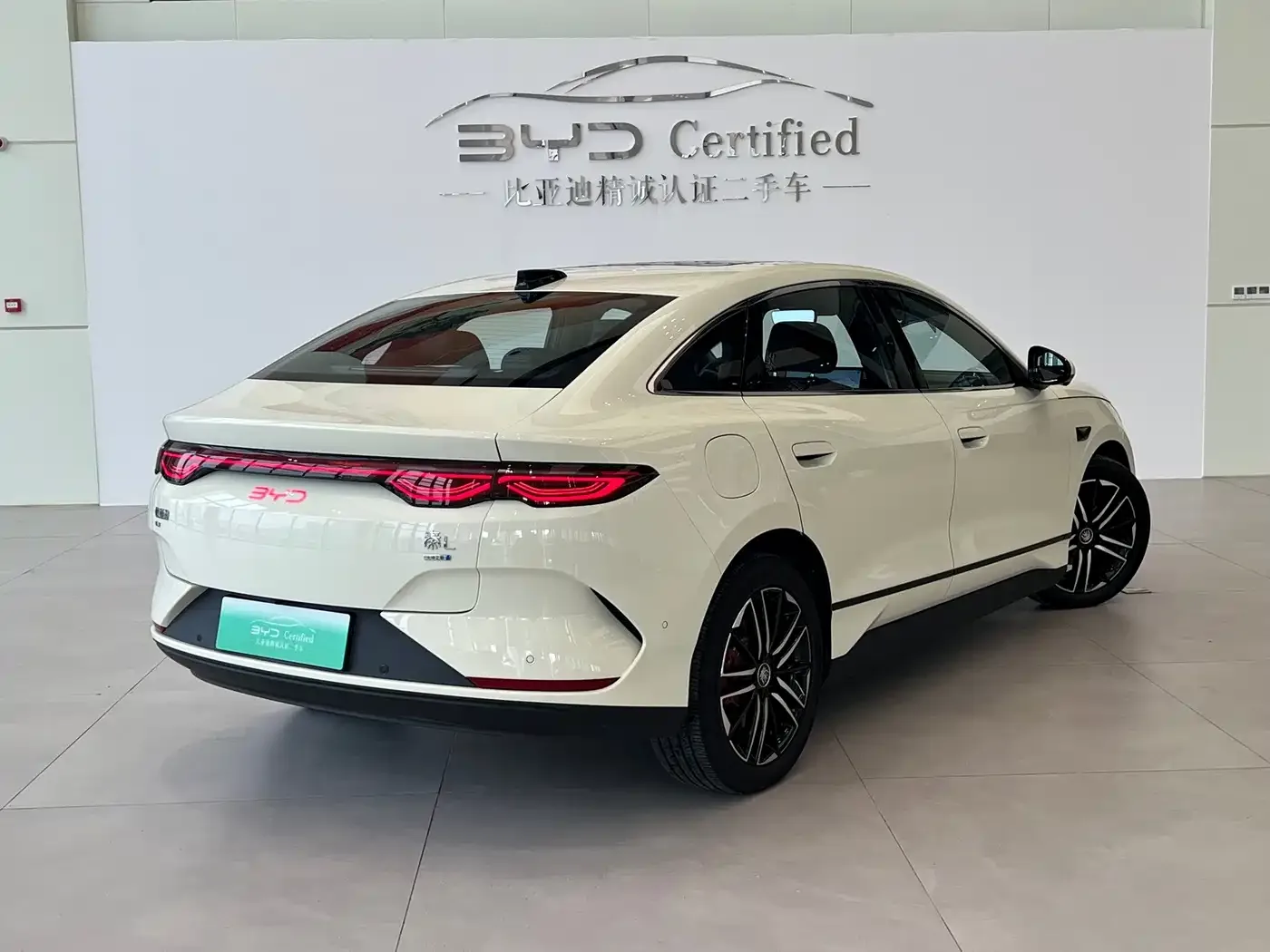 BYD Qin L 2025 EV 545KM Cloud Chariot Edition — Фото автомобиля 17