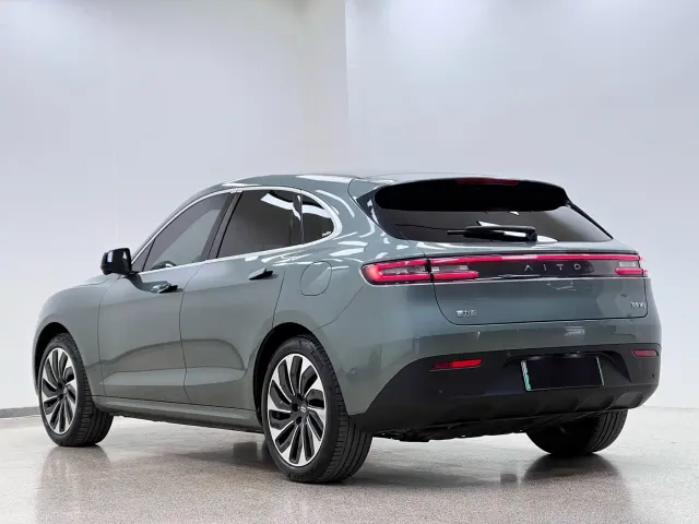 Aito M5 — Фото автомобиля 14