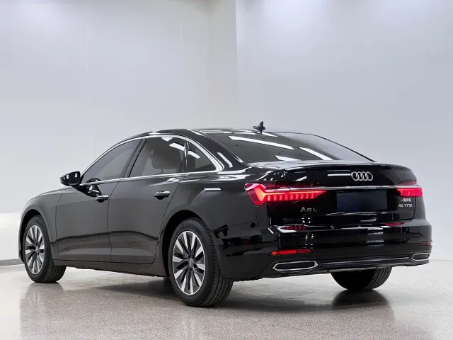 Audi A6L — Фото автомобиля 7
