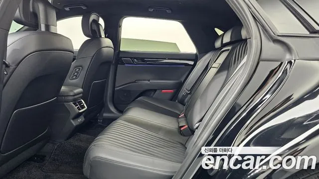 Hyundai Grandeur GN7 — Фото автомобиля 16