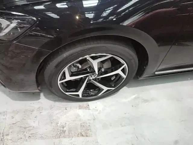 Volkswagen Passat — Фото автомобиля 22