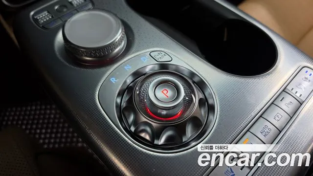 Genesis GV60 — Фото автомобиля 12