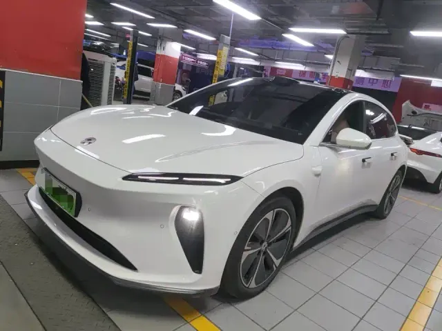 Фотография автомобиля — Nio ET5 Touring