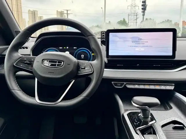 Geely Xingrui — Фото автомобиля 7
