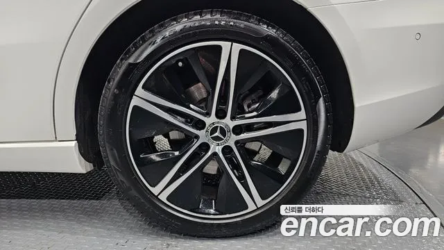 Mercedes-Benz A-Class — Фото автомобиля 21