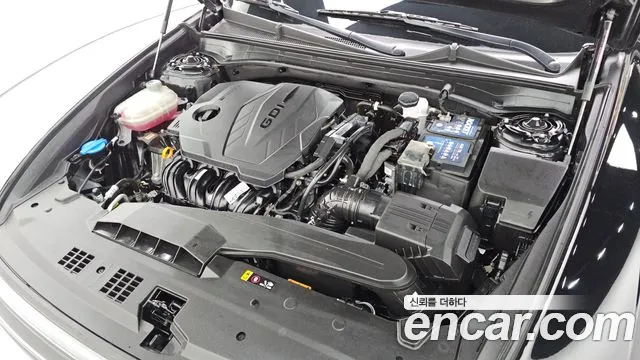 Hyundai Grandeur Grandeur (GN7) 2.5 Бензин 2WD — Фото автомобиля 6