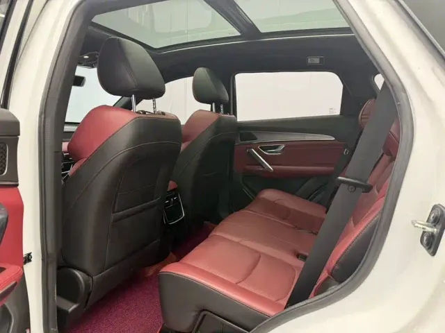 Jetour X70 Plus — Фото автомобиля 8