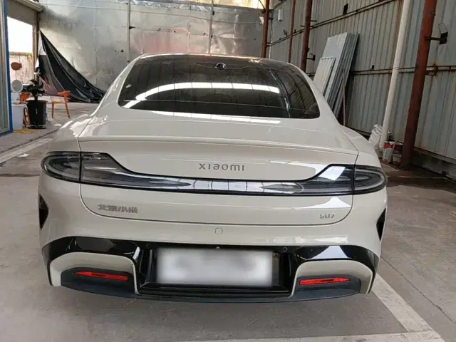 Xiaomi SU7 — Фото автомобиля 5
