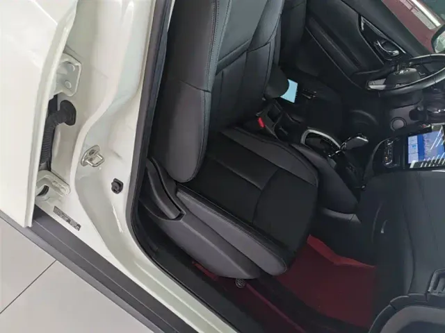 Nissan X-Trail — Фото автомобиля 24