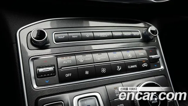 Hyundai Santafe Новый Santa Fe Дизель 2.2 2WD — Фото автомобиля 30