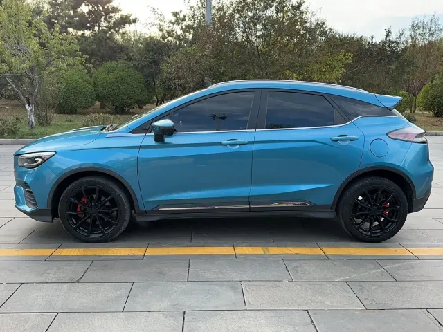 Geely Emgrand S — Фото автомобиля 7