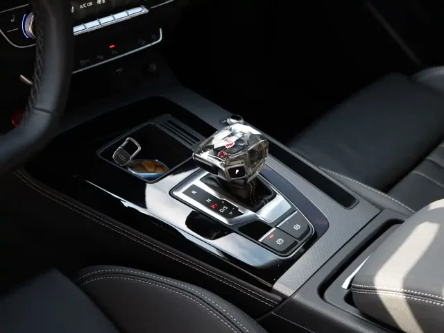 Audi Q5L — Фото автомобиля 8