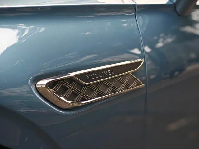 Bentley Flying Spur — Фото автомобиля 5
