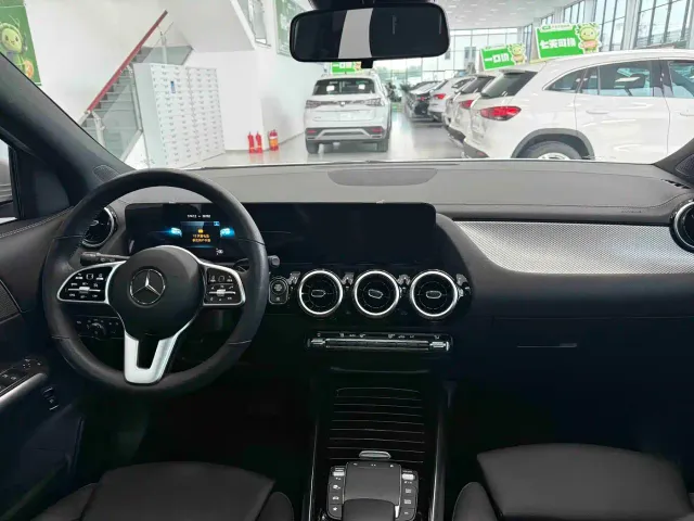 Mercedes-Benz GLA-Class — Фото автомобиля 19
