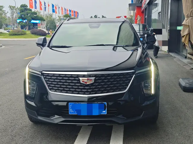 Cadillac XT4 — Фото автомобиля 2