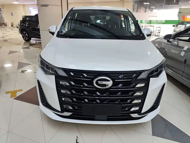 GAC Trumpchi M6 — Фото автомобиля 2