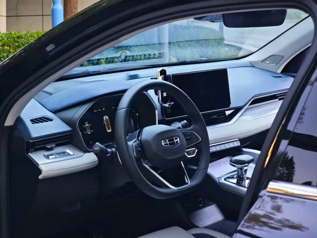 Geely Xingrui — Фото автомобиля 13