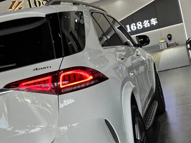 Mercedes-Benz GLE-Class — Фото автомобиля 9