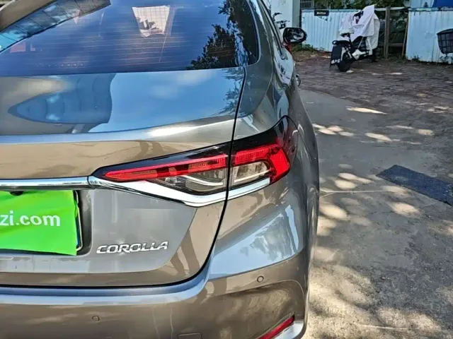 Toyota Corolla — Фото автомобиля 7