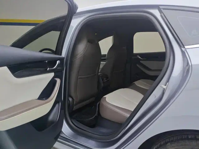 BYD Qin PLUS — Фото автомобиля 11