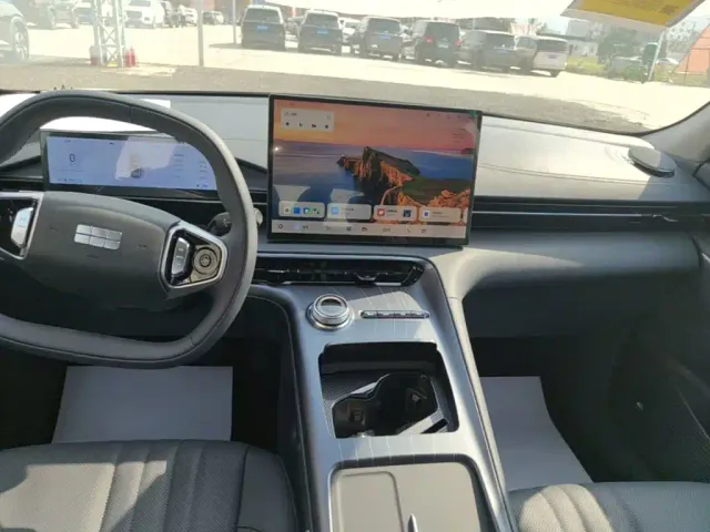 Geely Galaxy E5 — Фото автомобиля 12