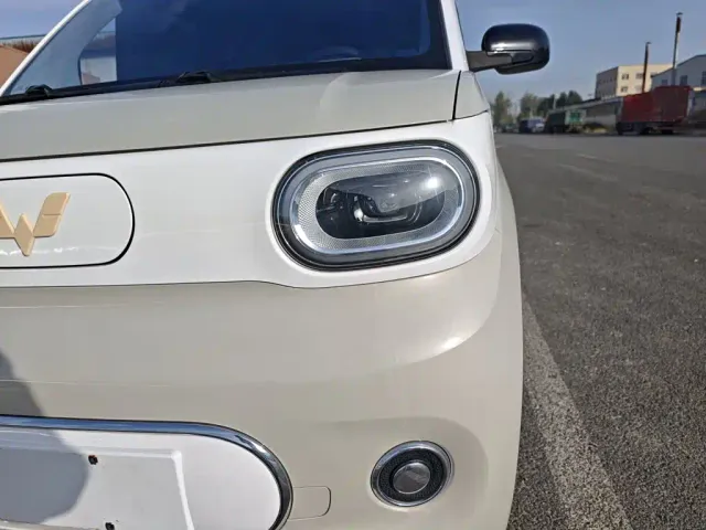 Wuling Hongguang Mini EV — Фото автомобиля 23