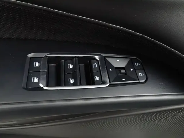 Ford Mondeo — Фото автомобиля 9