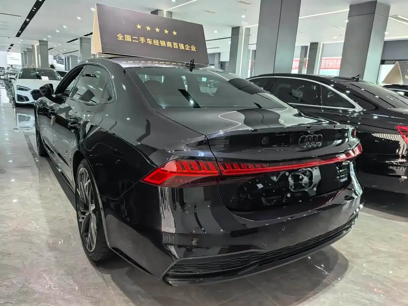 Audi Audi A7L 2023 45 TFSI quattro S-line Black Warrior Edition — Фото автомобиля 7