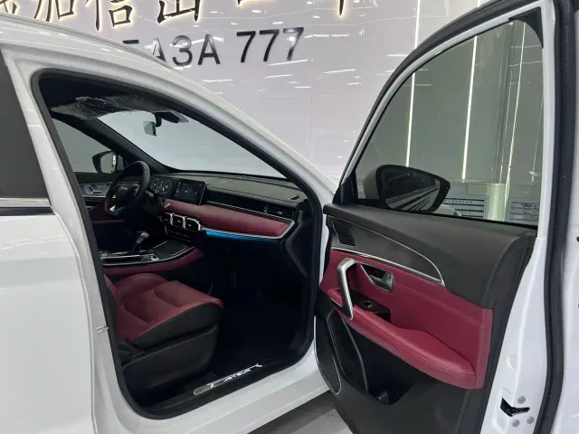 Jetour X70 Plus — Фото автомобиля 8