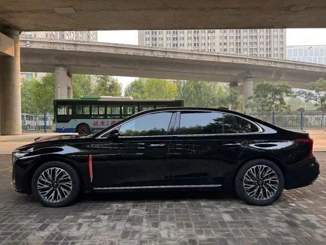 Hongqi H5 — Фото автомобиля 3