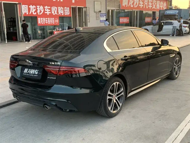 Jaguar XEL — Фото автомобиля 8