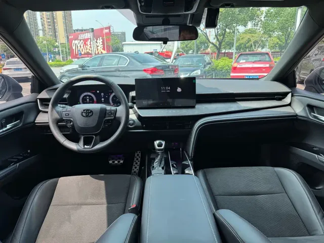 Toyota Camry — Фото автомобиля 13